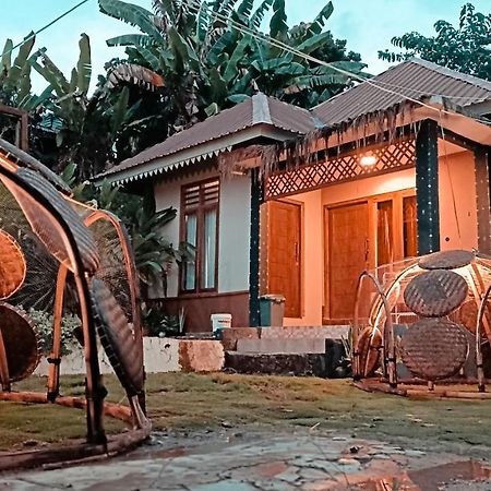 Lontart Guesthouse Nggorang Екстер'єр фото