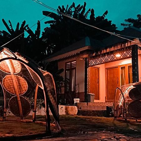 Lontart Guesthouse Nggorang Екстер'єр фото